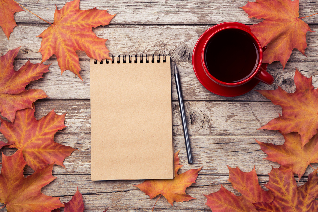 Ideas to Decorate Your Office or Desk for Fall
