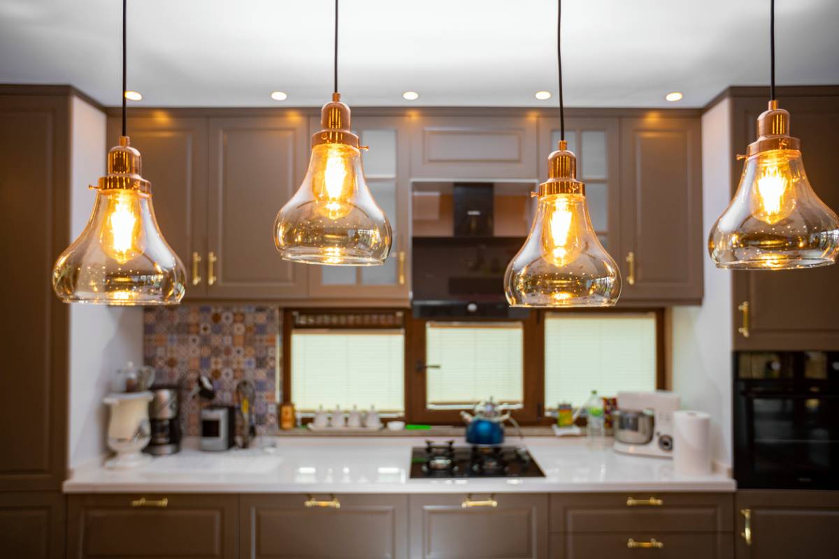 featured image for importance of proper lighting in the kitchen
