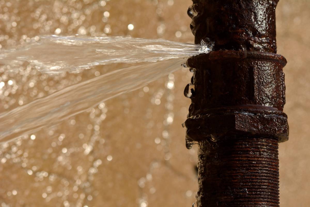 The Top Ten Most Common Causes of Leaking Pipes